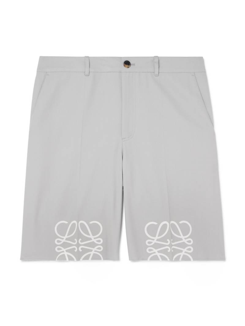 LOEWE - Straight-Leg Logo-Print Distressed Cotton-Twill Shorts - Men - Gray - IT 46 von LOEWE