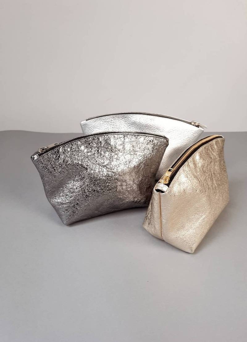 Metallic Leder Kosmetiktasche Gold Silber Kulturbeutel von LOFbags