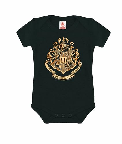 Logoshirt® Harry Potter I Hogwarts I Emblem I Baby Body Print I Kurzarm I Kleinkind I Mädchen & Jungen I schwarz I Lizenziertes Originaldesign I Größe 98/104 von Logoshirt