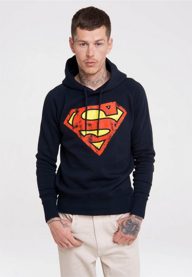 LOGOSHIRT Kapuzensweatshirt DC – Superman Logo mit Superhelden-Print von LOGOSHIRT