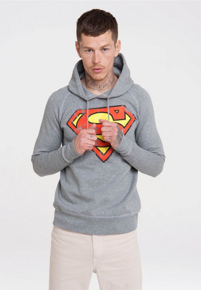 LOGOSHIRT Kapuzensweatshirt DC – Superman Logo mit Superhelden-Print von LOGOSHIRT