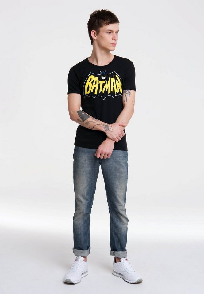 LOGOSHIRT T-Shirt Batman – Bat mit auffälligem Batman-Frontprint von LOGOSHIRT