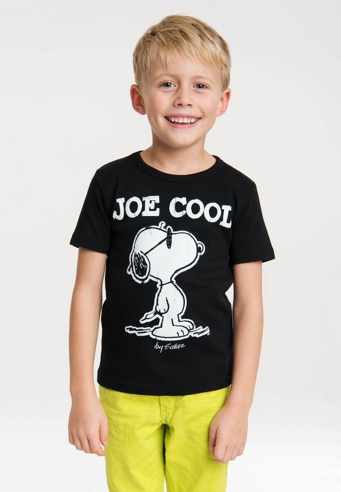LOGOSHIRT T-Shirt Snoopy - Peanuts - Joe Cool mit Retro-Print von LOGOSHIRT