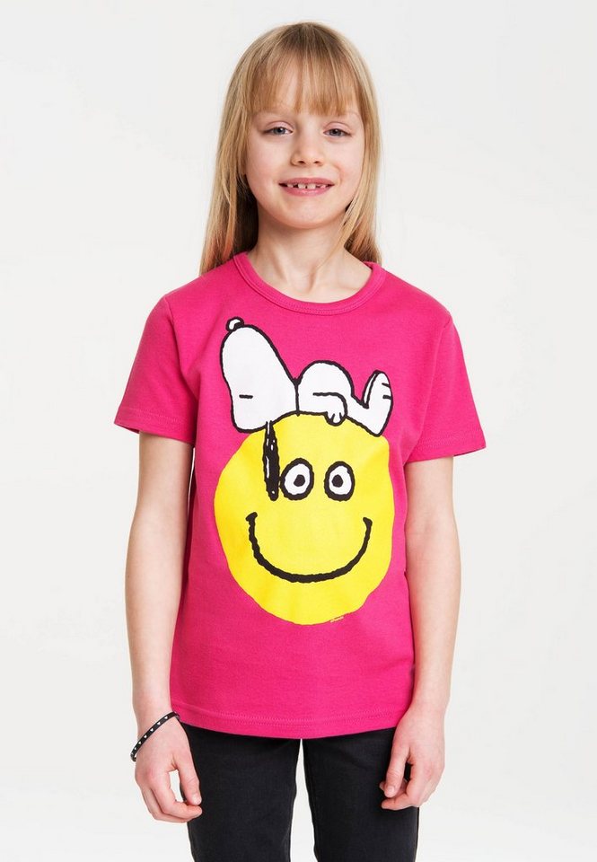 LOGOSHIRT T-Shirt Peanuts - Snoopy Smiley mit niedlichem Snoopy-Frontprint von LOGOSHIRT