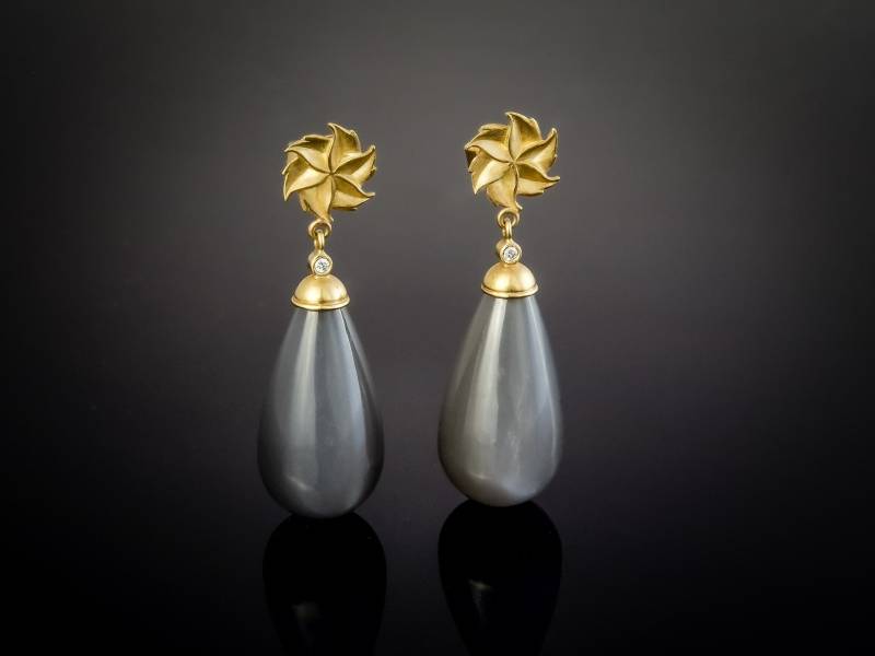 Mondstein Ohrschmuck Aus 750/ - Gelbgold Mit Brillanten von LOHYN