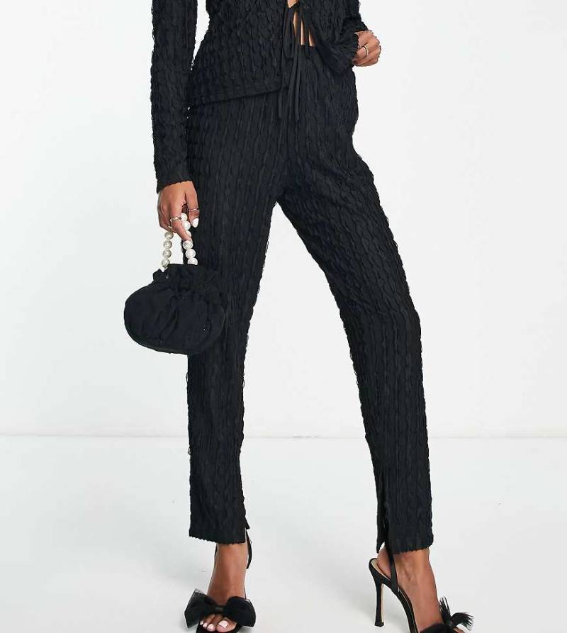 Lola May Petite - Strukturierte Hose in Schwarz, Kombiteil-Braun von LOLA MAY PETITE