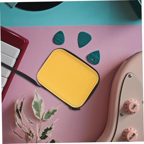LOLIPPYY Eva Gitarren Pick Organizer Tasche Gelb Robuster und Spritzwassergeschützter Pick Halter Kompakte Aufbewahrungslösung für Akustik Zubehör Tragbar und Langlebig von LOLIPPYY