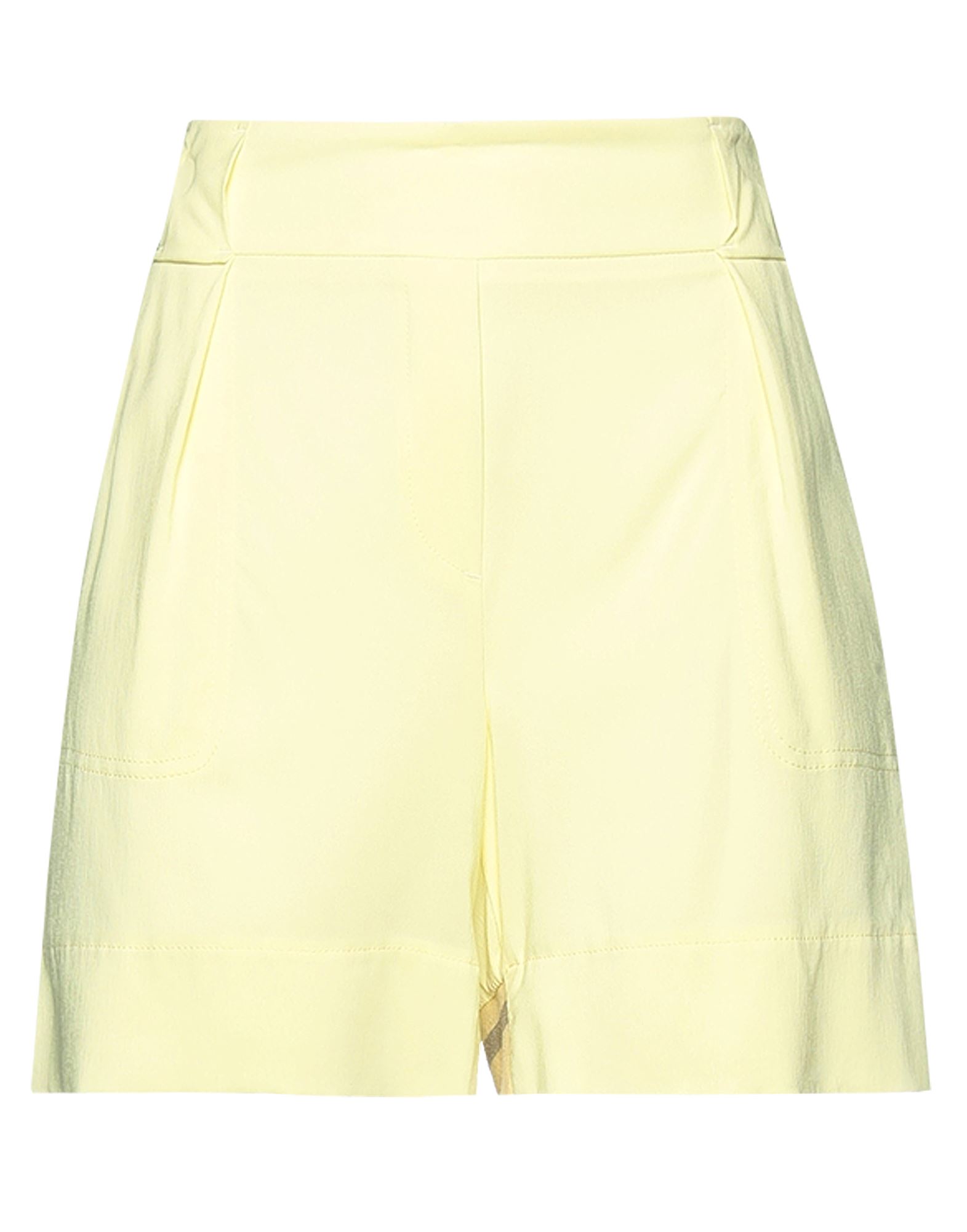 LORENA ANTONIAZZI Shorts & Bermudashorts Damen Gelb von LORENA ANTONIAZZI