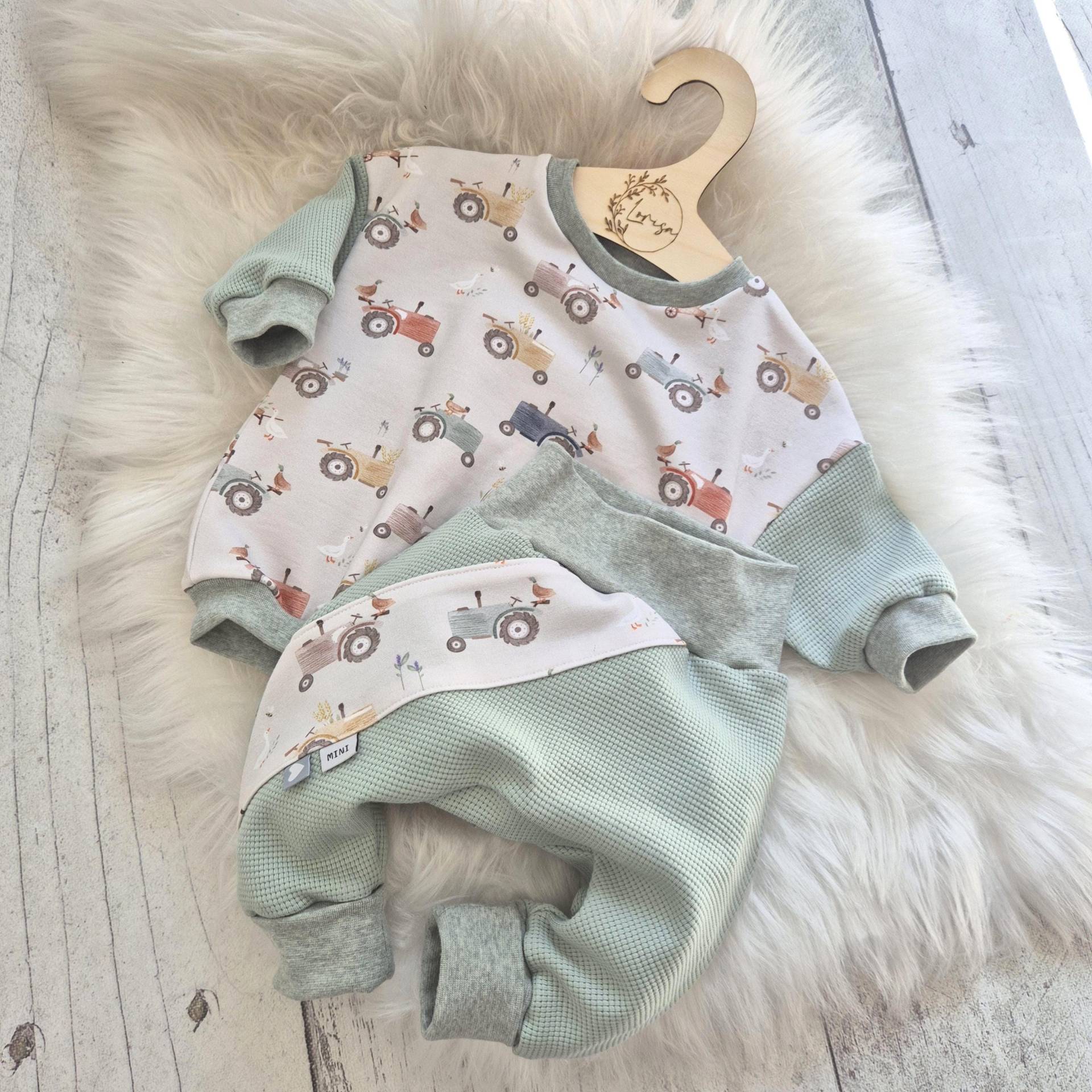 Baby Kleidung Set Traktor 62 - Newborn Mit Pullover & Pumphose, Babykleidung Mädchen Junge, Neugeborene Kleidung, Sofortversand von LORISAsUnikate
