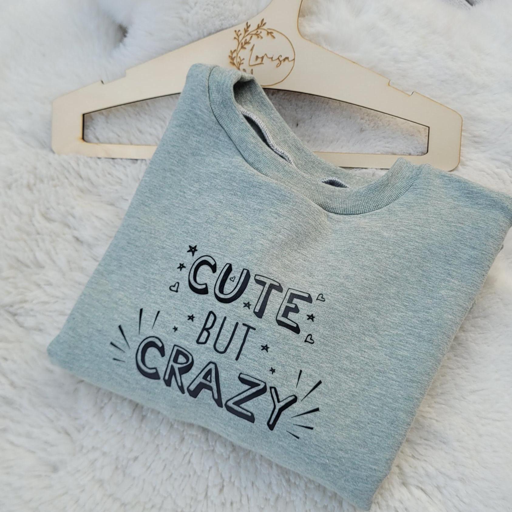 Gr. 92, Pullover - Cute But Crazy- Kinderkleidung, Lässiges Unikat in Grün Meliert- Cooler Sofortkauf von LORISAsUnikate