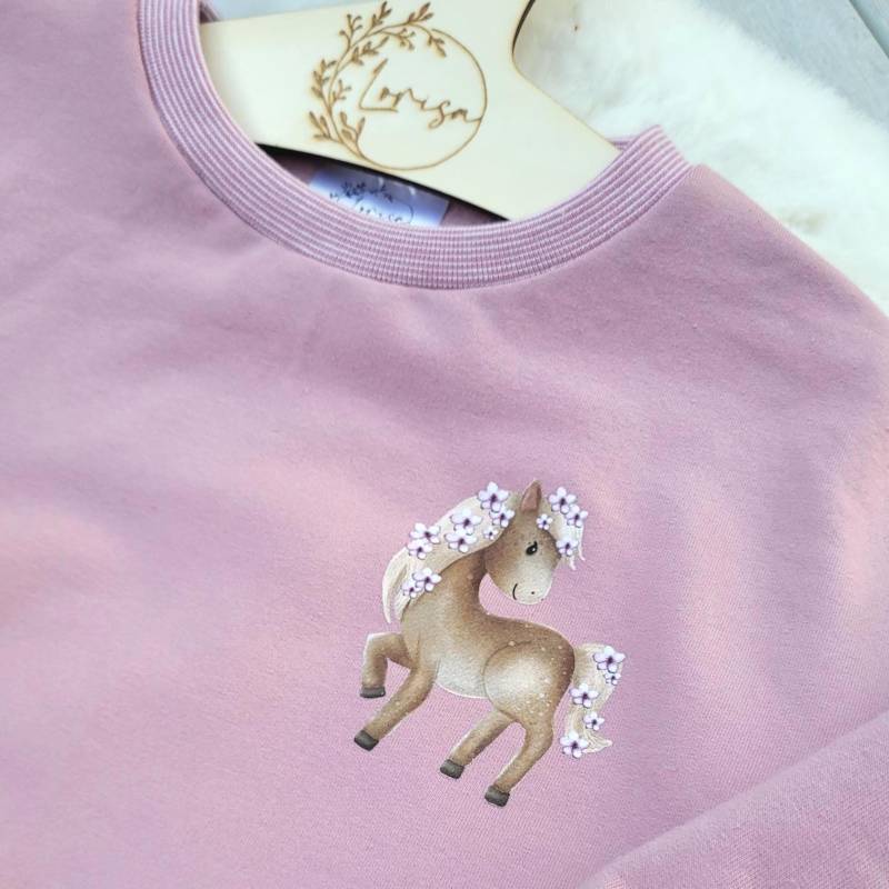 Kinderpullover Gr. 86 - Sweatshirt Pferd Kinderkleidung Mädchen, Lässiges Unikat in Altrosa/Flieder- Sofortkauf von LORISAsUnikate