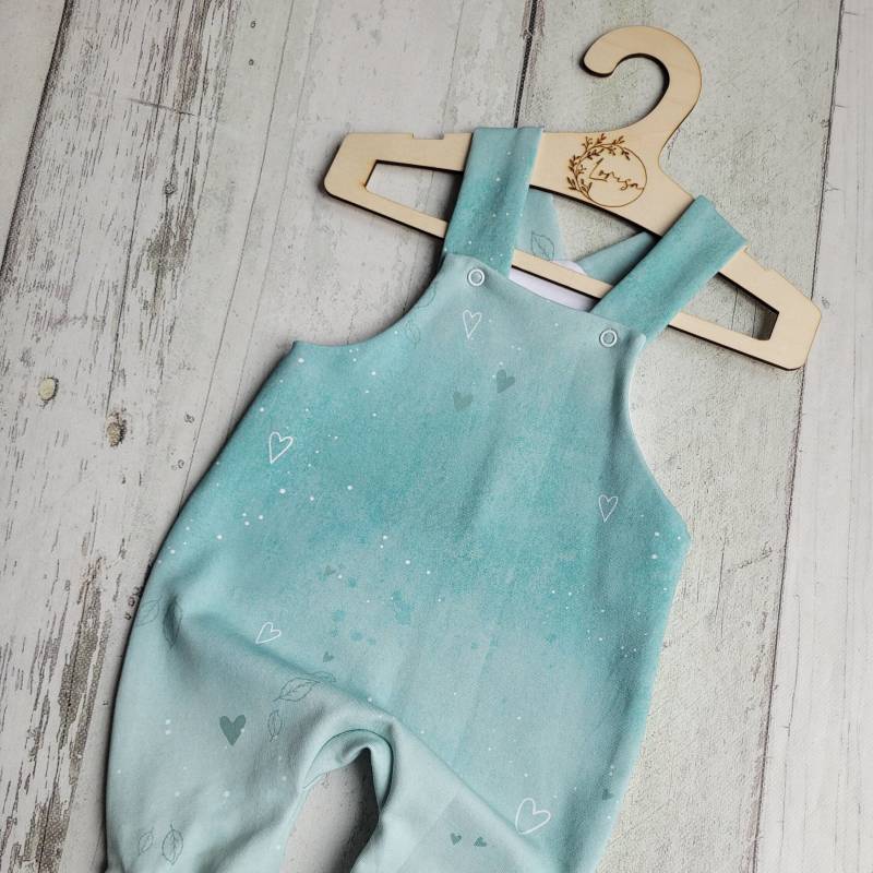 Latzhose Herzen Gr. 62, Mint/Weiß, Mädchen , Homecoming, Geschenke Babyparty, Geburtsgeschenk, Sofortkauf von LORISAsUnikate