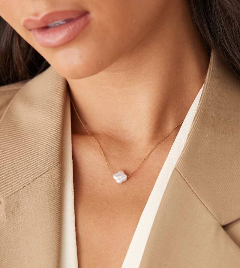 Lost Souls - Halskette aus Edelstahl mit 18-Karat-Vergoldung und Perlenanhänger in Kleeblattoptik-Goldfarben von LOST SOULS