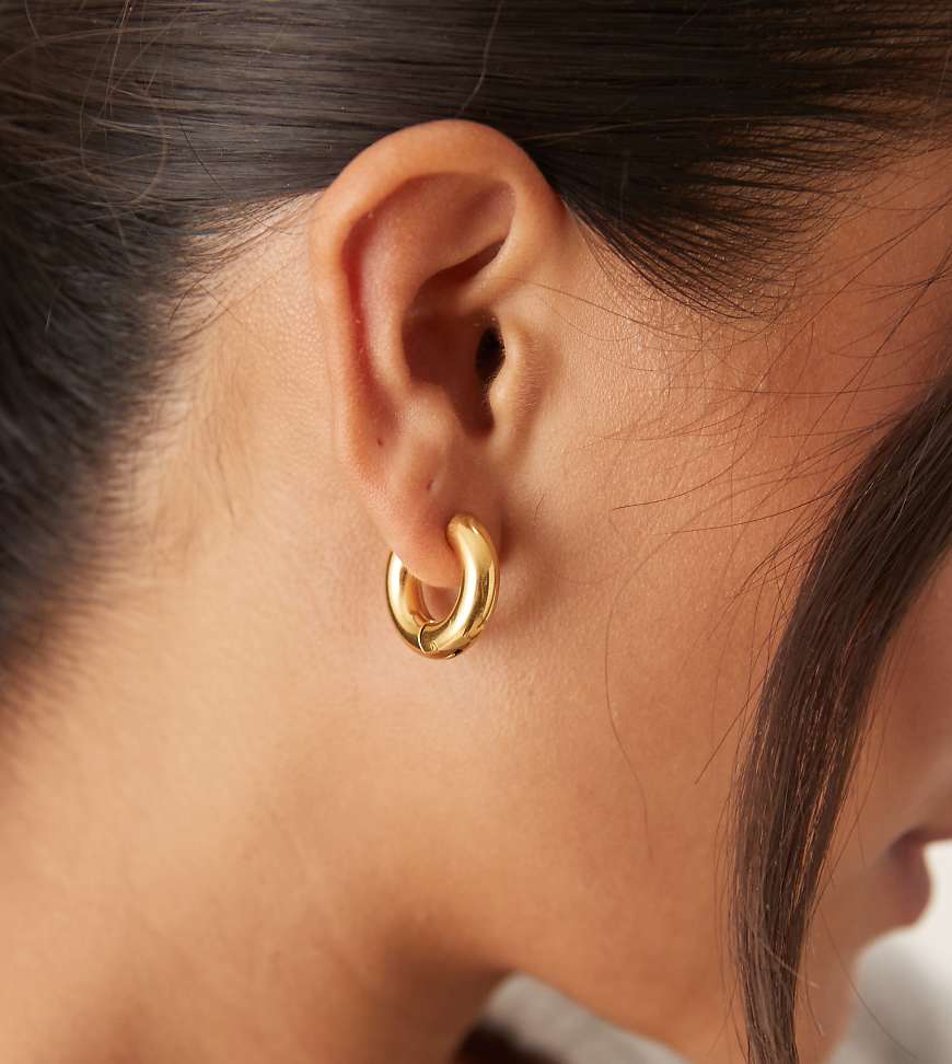 Lost Souls - Röhrenförmige, kleine Creolen aus 18-karätig vergoldetem Edelstahl, 20 mm Durchmesser-Goldfarben von LOST SOULS