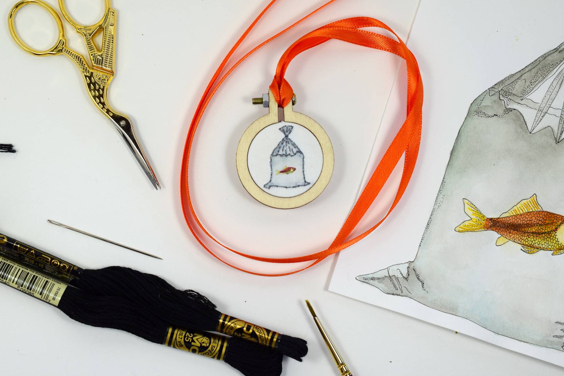 Goldfisch Halskette | Mini Bestickt Reifen Anhänger Gestickte Bestickt Schmuck Hoop-Kunst Goldfisch Halskette | Mini Bestickt Reifen Anhänger Gestickte Bestickt Schmuck Hoop-Kunst von LOVESTITCHERY