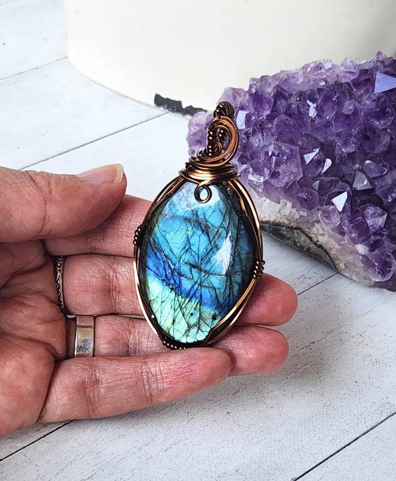 Draht Gewickelt Labradorit Anhänger Messing Blau Herbst Schmuck Geschenk von LOVEnLAVISH