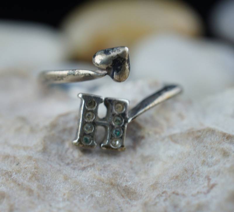 925 Ring Sterling Silber Cute Vintage Avon Buchstabe H Klare Edelsteine Herz Verstellbar Helix Größe 7-8 Band Schmuck Coctail St429 von LOVNTG