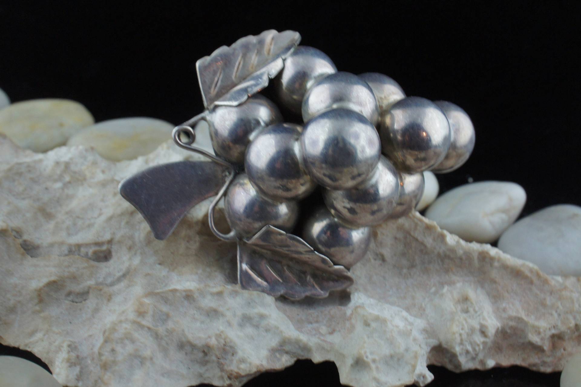 925 Sterlingsilber Schmuck Vintage 21G Traube Cluster Pin Brosche Taxco Mexico 3D Art-Deco-St226 von LOVNTG
