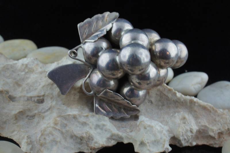 925 Sterlingsilber Schmuck Vintage 21G Traube Cluster Pin Brosche Taxco Mexico 3D Art-Deco-St226 von LOVNTG
