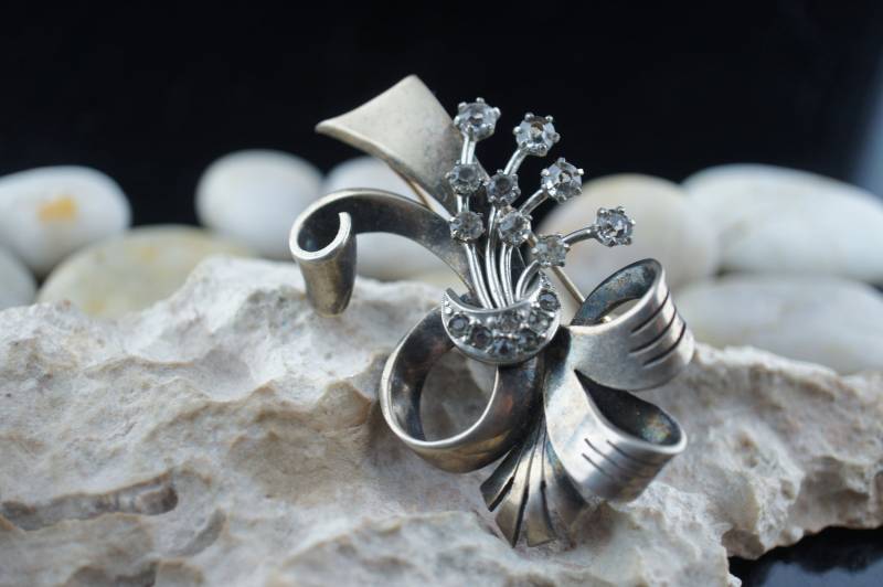 925 Sterlingsilber Schmuck Vintage Blumenstrauß Blätter Bogen Ca. Brosche Art Deco St279 von LOVNTG