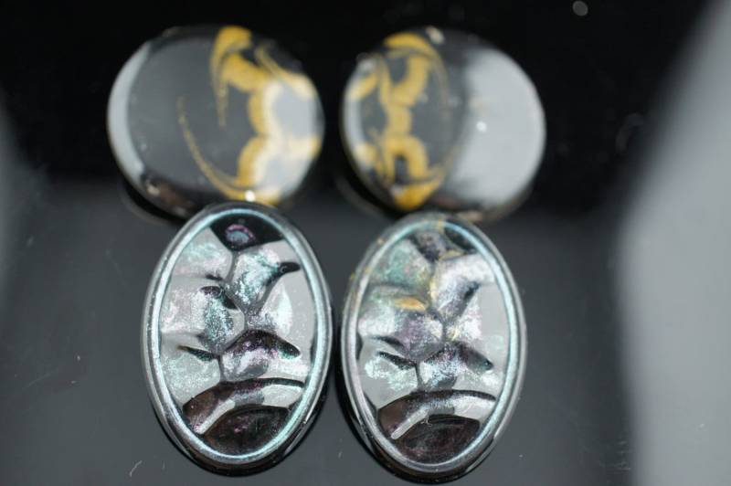 Art Deco Schmuck Ohrstecker Ohrringe Rund Minimalistisch Funkelnd Gold Ton Schwarz Emailliert 2Er Set 2 U189 von LOVNTG