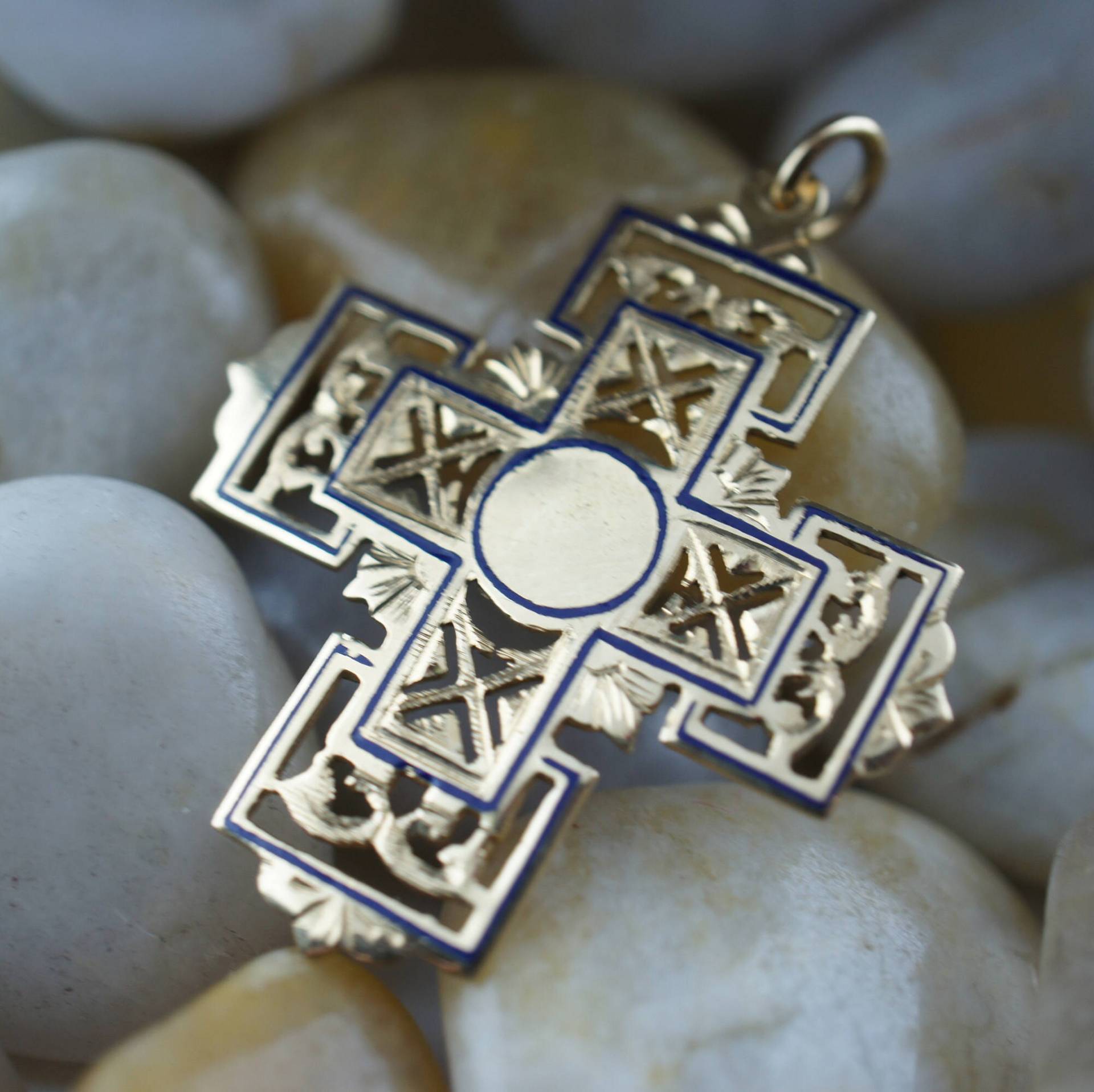 Festes Gold 18K Vintage Schmuck Kreuz Gelbgold Gehämmert Filigran Anhänger Kruzifix Heiliges Religiöser 1 3/4 "'x 3/8 "' 5, 7 G D von LOVNTG