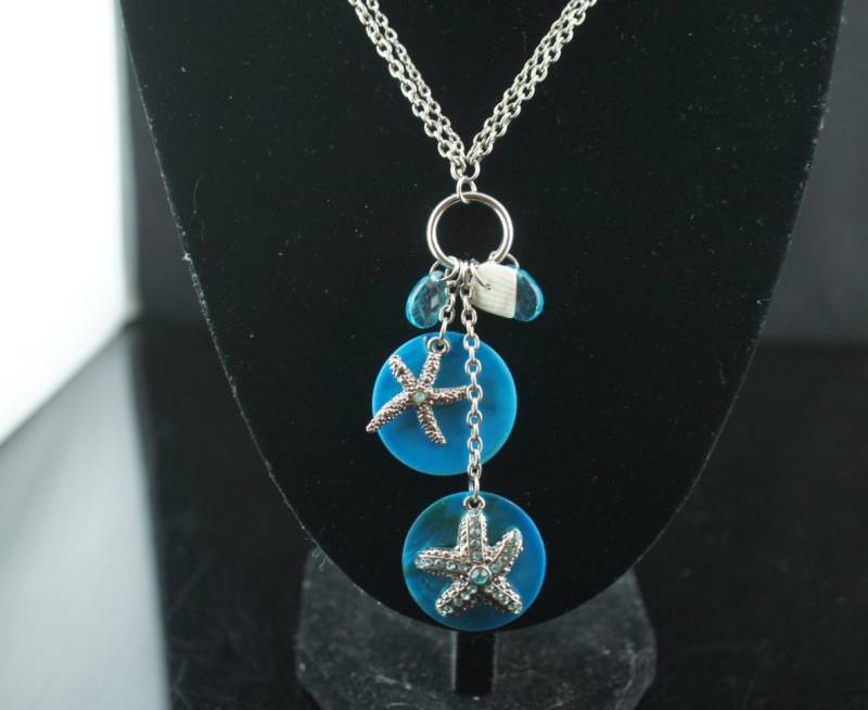 Halskette Kette Charm Vintage Art Deco Silberfarben Charms Anhänger Knopf Scheibe Seestern Blau Steine A122 von LOVNTG