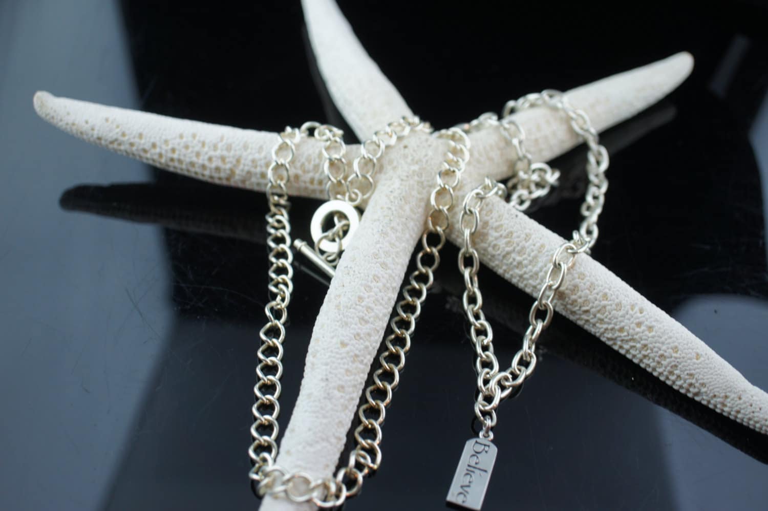 Halskette Kette Set 2 Halsketten Ring Im Design Silberfarben Charm "Believe" Vintage Art Deco Circa Modernist A112 von LOVNTG