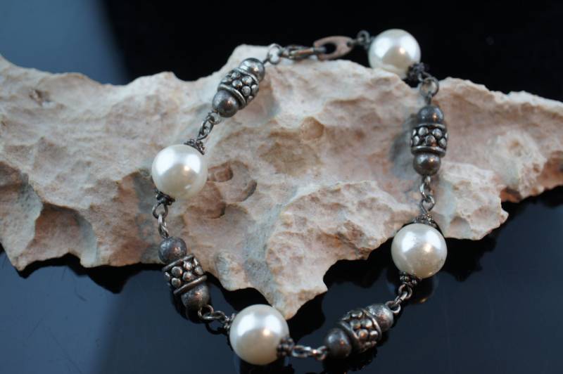 Korea Armband Silberton Vintage Art Deco Gliederperlen Perlen Weiß Silber 8 1/4'' Lang U239 von LOVNTG