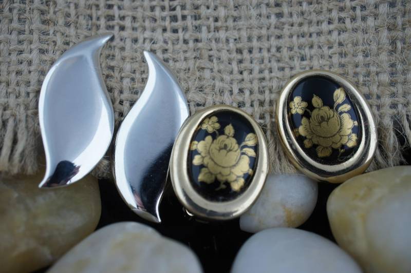 Ohrringe 2Er Set Clip On Art Deco Schmuck Vintage Rund Minimalistisch Gold Silber Ton Emailliert Floral Design Blätter Sa65 von LOVNTG