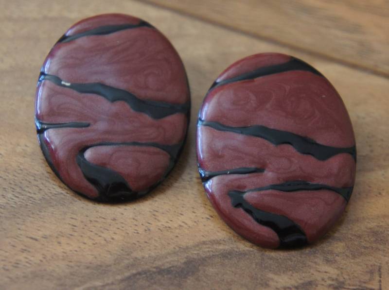 Schmuck Vintage Ohrringe Ohrstecker Gold Oval Emailliert Rot Schwarz Urlaub L-030 von LOVNTG