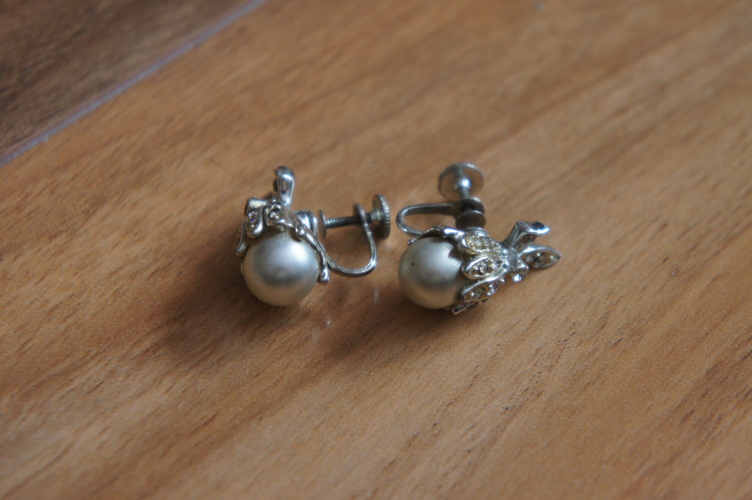 Schmuck Vintage Ohrringe Silber Weiße Perle Cz Coro Signiert 1919Er Jahre W-082 von LOVNTG