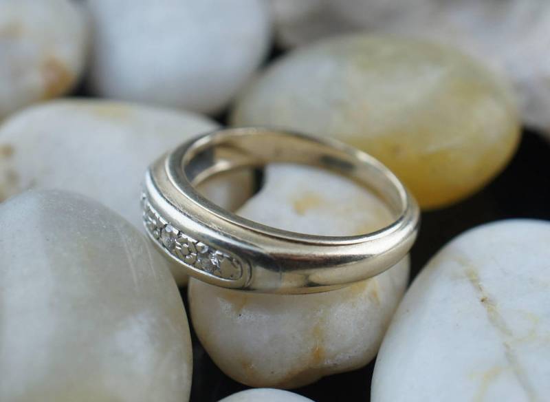 Solid Gold 14K Diamant Gelbgold Vintage Ring Schmuck Sammlerstück Größe 9, 5 Band Cocktail Verlobung Braut Hochzeit Oi von LOVNTG