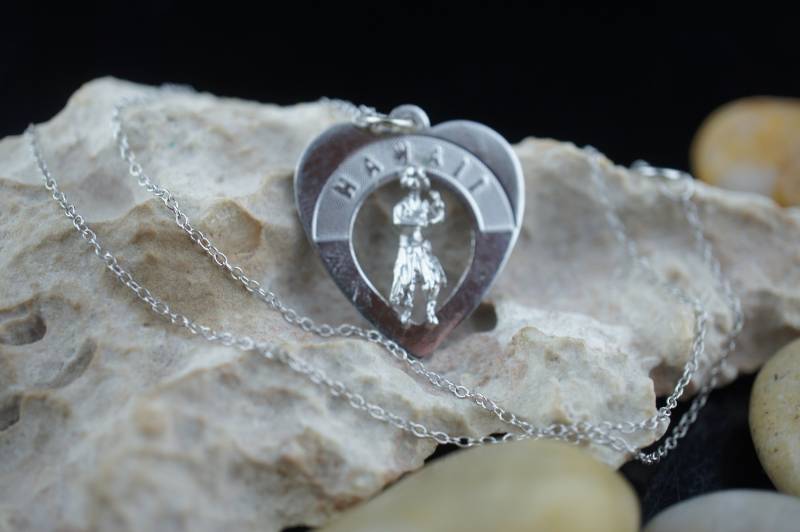 Sterling S 925 Halskette Italien Kette Anhänger Herz Asco Hawaii Person Vintage Art Deco Schmuck Ring in Ring Entwurf St208 von LOVNTG