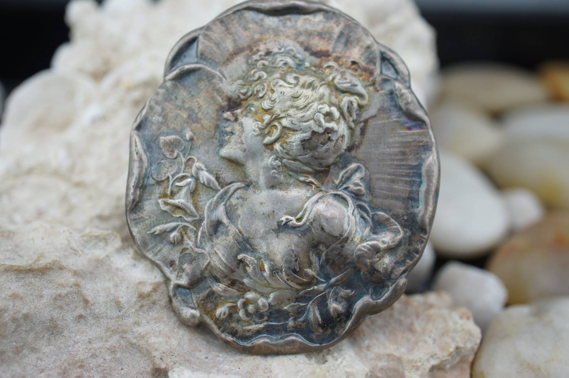 Sterling Silber Schmuck Brosche Anstecknadel Vintage 925 Art Deco Kollektion Circa 1890Er-1910Er Jahre Mädchen/Dame St913 von LOVNTG