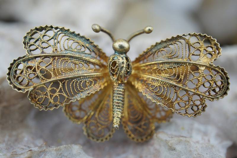 Sterlingsilber 800 Gold Vermeil Art Deco Schmuck Brosche Schmetterling Filigran 3D Ca. Modernist Sammlung St663 von LOVNTG