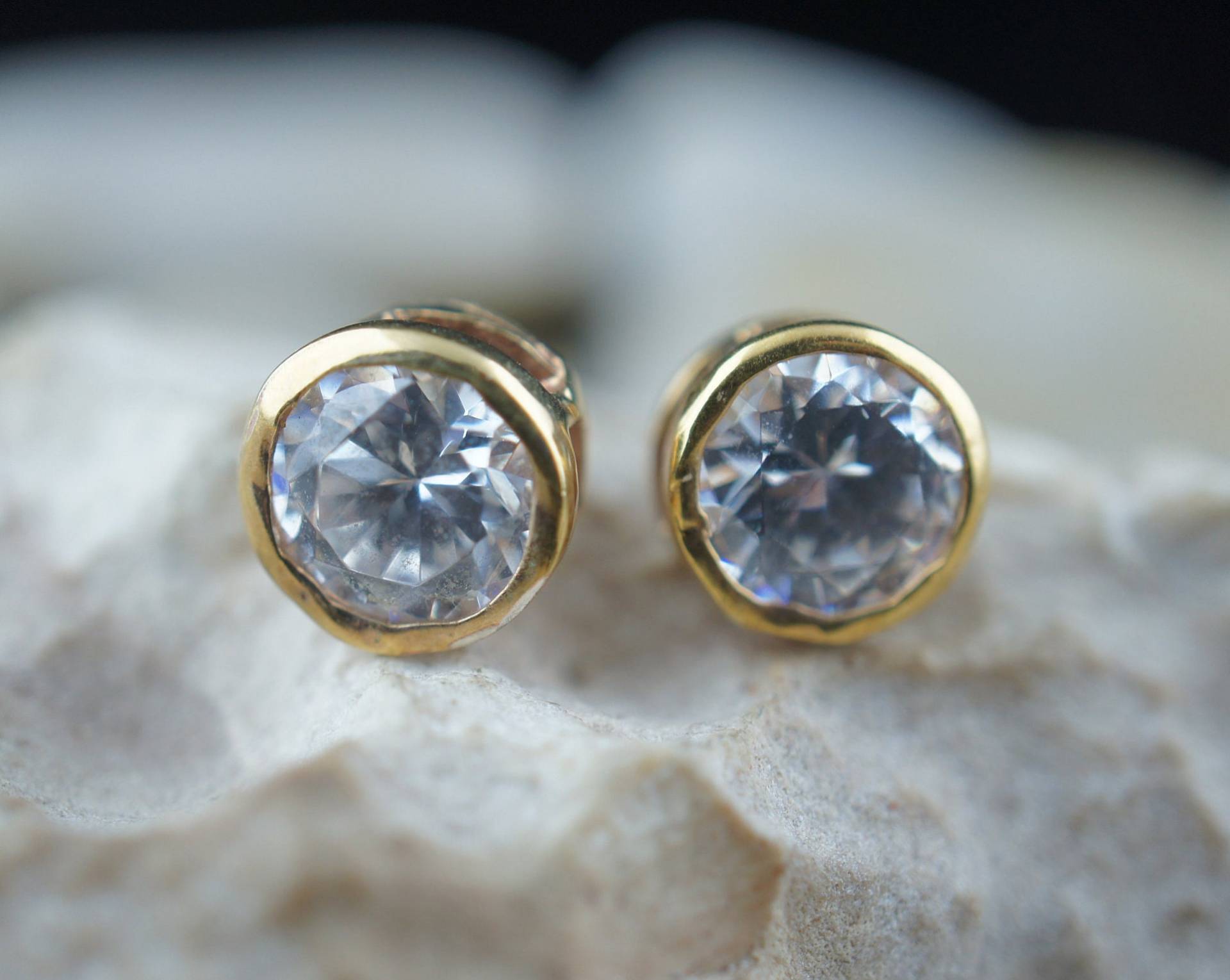 Sterlingsilber 925 Earrigs Art-Deco-Vintage Schmuck Ohrstecker Ohrringe Mode Kreis Aurora Borealis Cz Gold Vermeil Klar St340 von LOVNTG