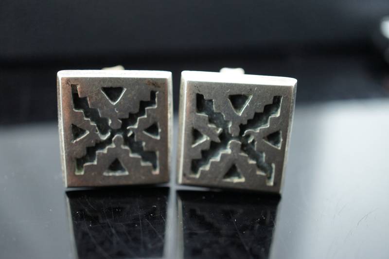 Sterlingsilber 925 Manschettenknöpfe Vintage Schmuck Art Deco Mexico Taxco Ornament Geschnitzt St732 von LOVNTG