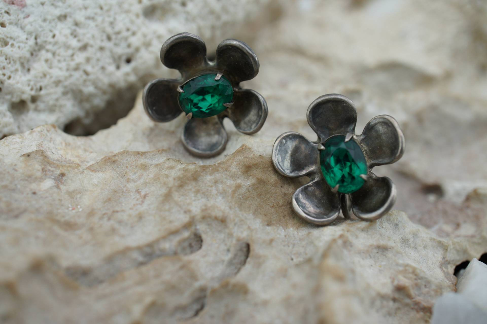 Sterlingsilber 925 Schraube Zurück Flowergreen Stein Ohrringe Vintage Schmuck Art Deco Geschenk St631 von LOVNTG