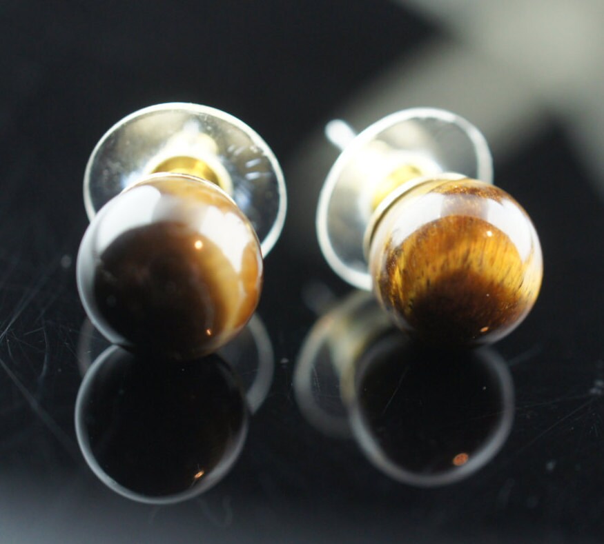 Tigerauge Stein Ethno Ohrringe Art Deco Schmuck Vintage Echter Braun Ohrstecker Rund Minimalistisch Modernist Anmutig A111 von LOVNTG