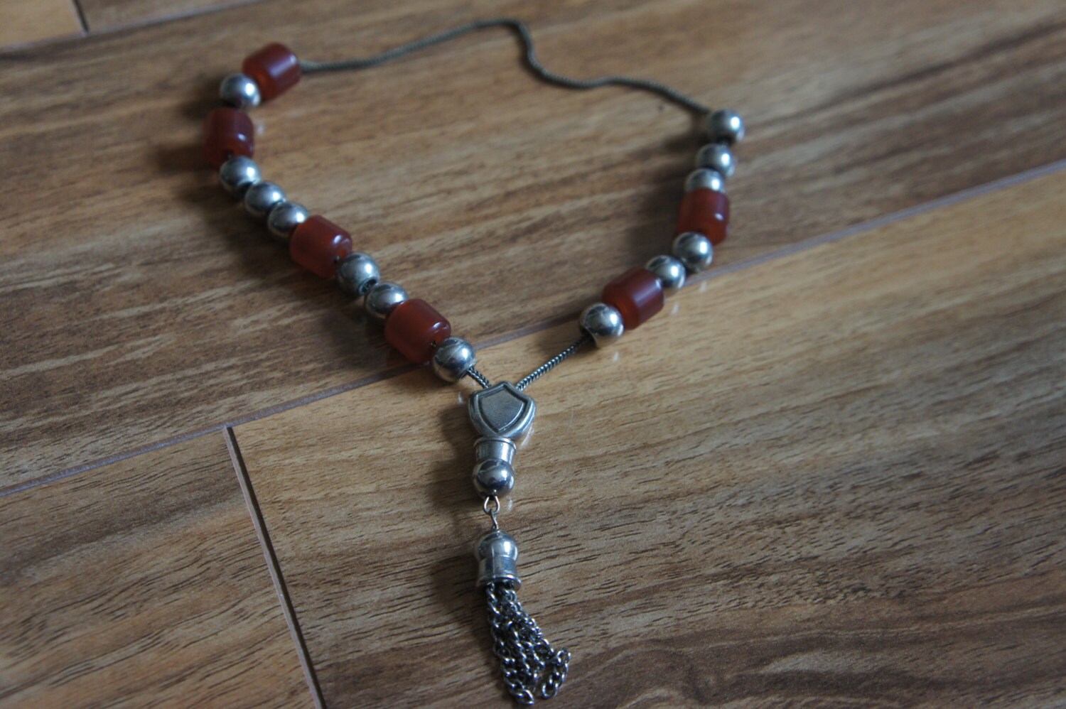 Vintag Kette Armband Schmuck Anhänger Steine Rosenkranz Silber Braun C-020 von LOVNTG