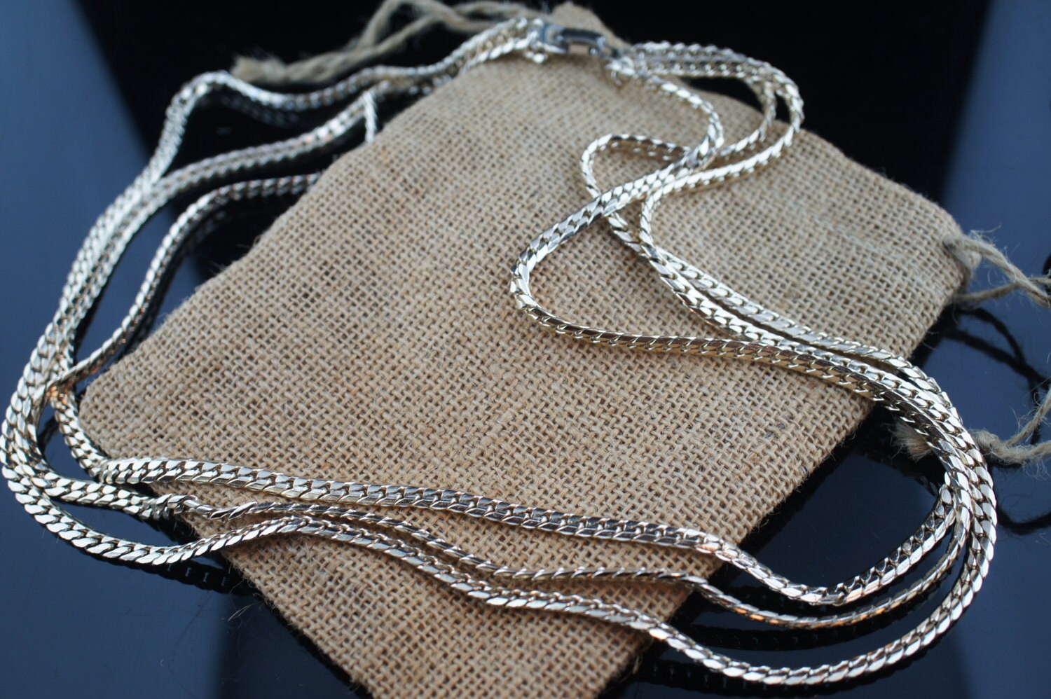 Vintage Art Deco Halskette Gebürstet Silber Ton En Esclavage Unisex Geschenk Circa Modernist V121 von LOVNTG