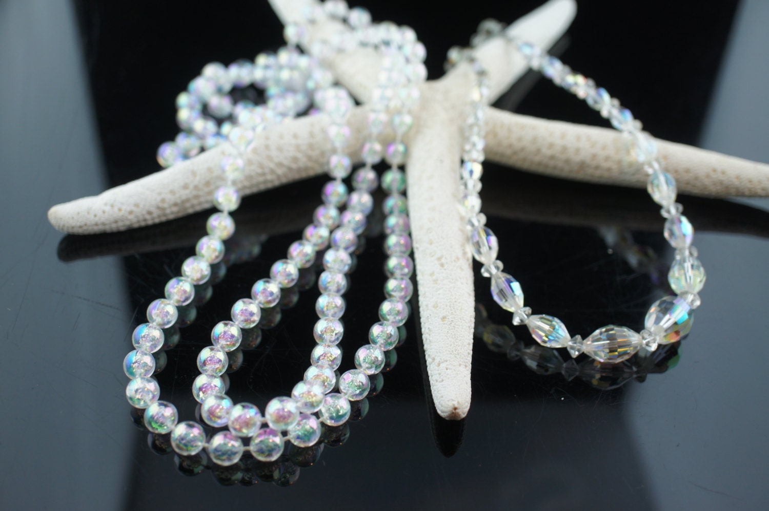 Vintage Art Deco Kette Halsketten Set 2 Ketten Aurora Borealis Glänzend Geschenk Hochzeit Braut Rund Modernist P060 von LOVNTG