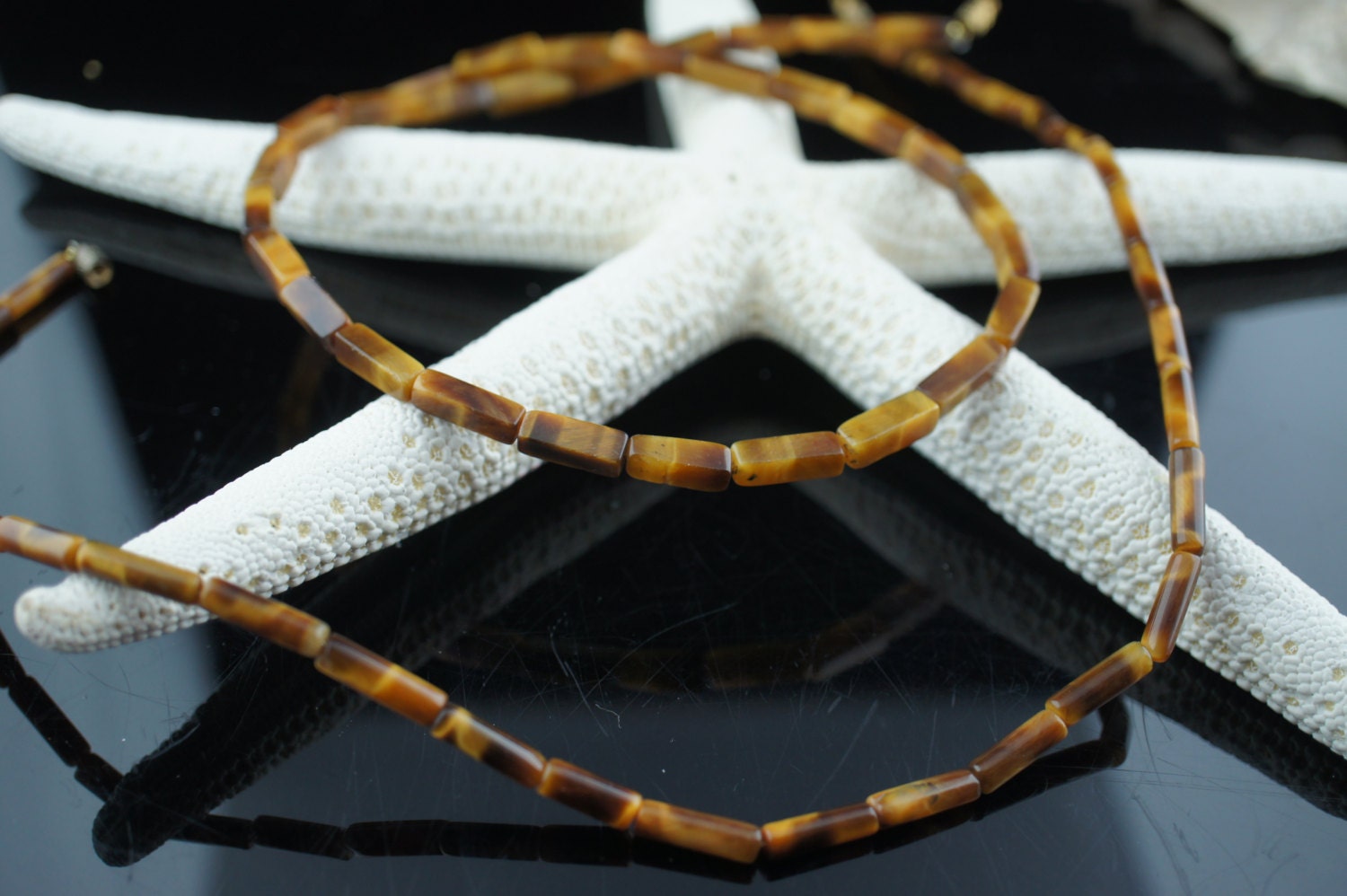 Vintage Art Deco Kette Halsketten Set Achat Tiger Schokolade, Perlen Braun Zaumfarbe Minimalistisch Modernist V042 von LOVNTG