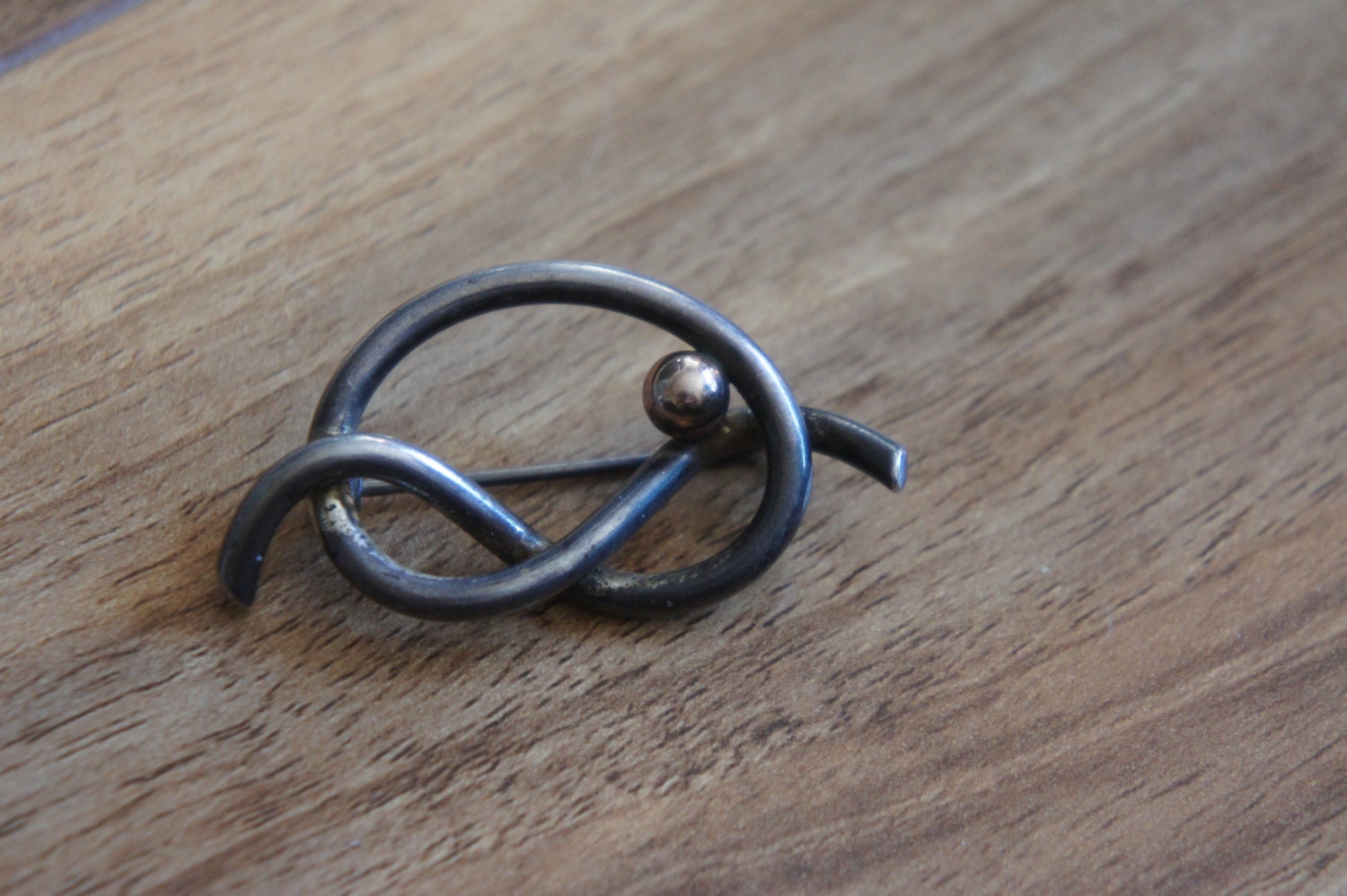 Vintage Schmuck Brosche Anstecknadel Sterling Silber 925 14K Kugel Signiert Infinity Sammlerstück Designer Marke Crafter W-197 von LOVNTG