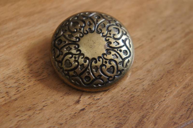 Vintage Schmuck Brosche Pin Gold Schöne Stempel Gewicht.. Echtes Kunsthandwerk Design W-093 von LOVNTG