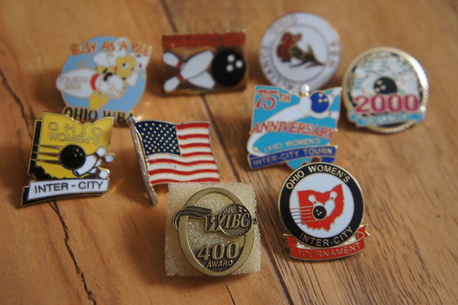 Vintage Schmuck Brosche Pin Icon Anstecker Signiert Springfield; Ohio, Ohio Damen, Wbd, Alliance , Us Flag X-091 von LOVNTG