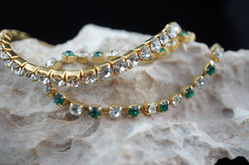 Vintage Set Von 2 Armbändern Armband Stretch Cz Grün Weiß Charm Modern Design Art Deco Schmuck A076 von LOVNTG