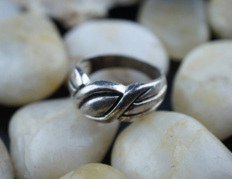 Vintage Sterling Silber Band 925 Ring Größe 8 Glattes Design Blatt Art Deco Schmuck Hochzeit Verlobung St190 von LOVNTG