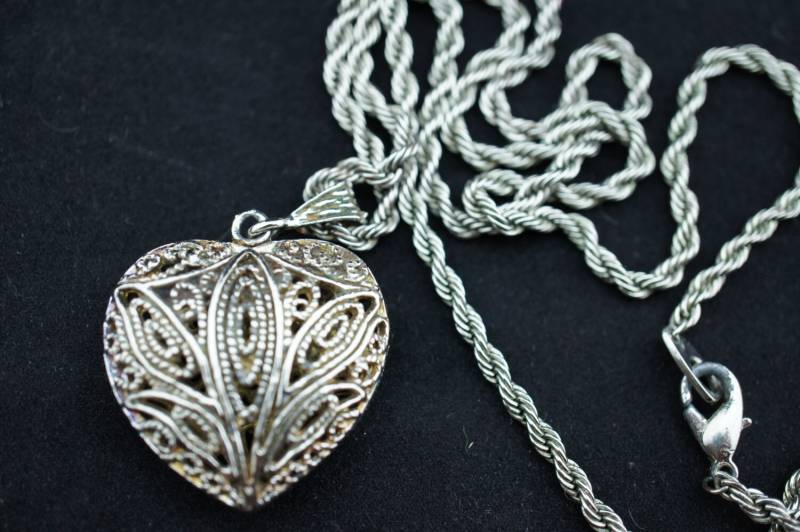 Wunderschöne Vintage Herz Kette Filigran Weizen Halskette Karabiner Verschluss T-016 von LOVNTG